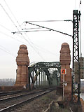 Industriedenkmal: Eisenbahnbrücke in Gustavsburg
