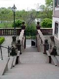 Treppe vom Bolongarogarten in Richtung Main und Nidda