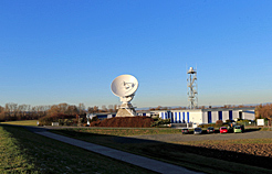 Satelliten-Messstelle DLZ 16 und Infrastrukturgebude 
