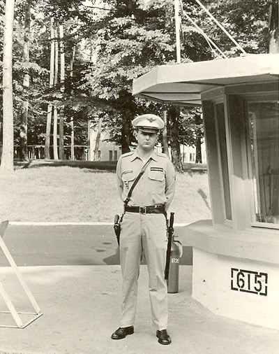 Gateway Gardens Housing Area, Gate 3  