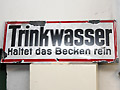 Hinweisschild auf Trinkwasser