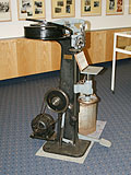 Handkseholzkistennagelmaschine 1930-1960