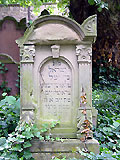 Grabstein mit hebräischer Inschrift