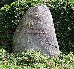 Ehrendenkmal für jüdische Gefallene aus dem Ersten Weltkrieg vor dem jüdischen Friedhof